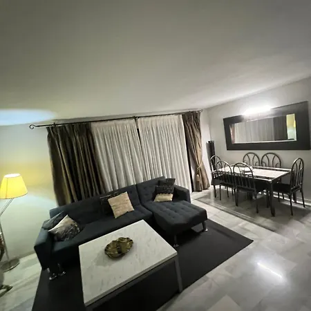 Puerto Banus Apartment *